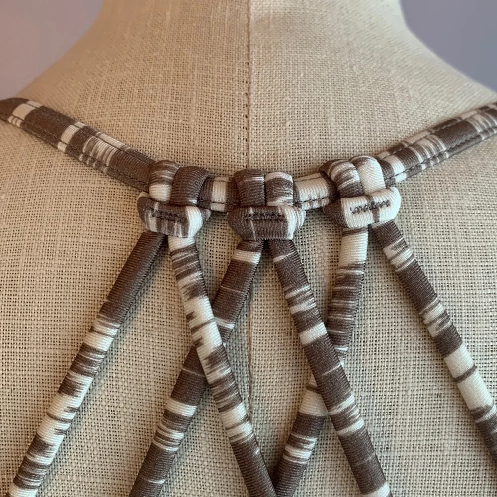 Athleta taupe and white tribal Ikat print molded cups bikini top crisscross - Picture 8 of 13